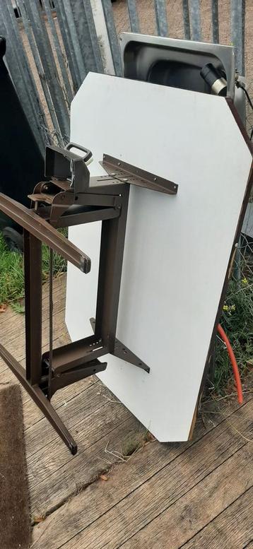 Camper Inbouwtafel + RVS Wasbak met Gasfornuis (combi) beschikbaar voor biedingen