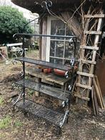 Ijzeren plantenetagere, Tuin en Terras, Ophalen, Zo goed als nieuw