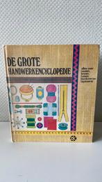 De grote handwerkencyclopedie, Ophalen of Verzenden, Gebruikt, Breien, Patroon of Boek