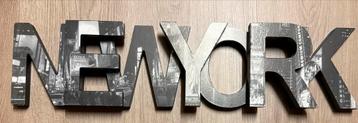 Decoratieve New York Letters beschikbaar voor biedingen
