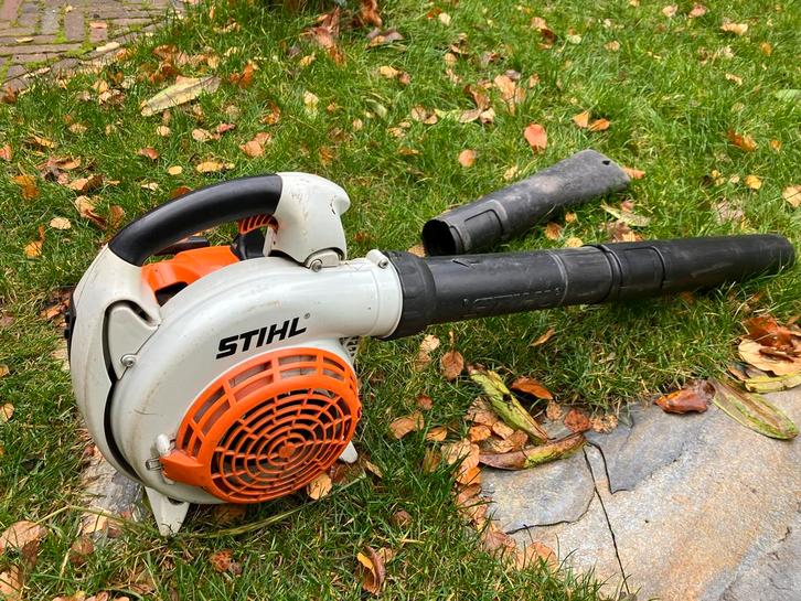 Stihl BG86 benzine handbladblazer, Tuin en Terras, Bladblazers, Gebruikt, Handgedragen, Benzine, Ophalen
