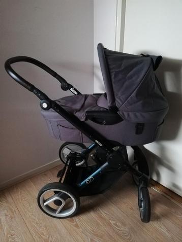 Mutsy Evo Farmer Emerald Green beschikbaar voor biedingen