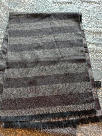 Nieuwe Zachte Sjaal - 188x31 cm beschikbaar voor biedingen