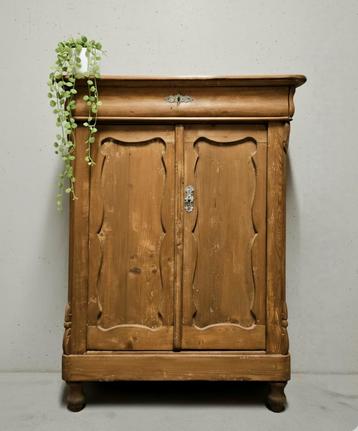 Antieke brocante grenen Biedermeier meidenkast vintage kast  beschikbaar voor biedingen