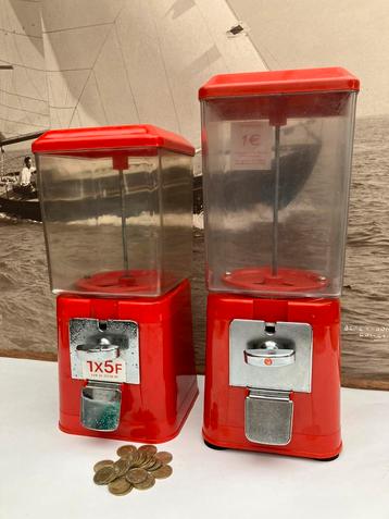 2 vintage kaugomballen automaten Brabo beschikbaar voor biedingen