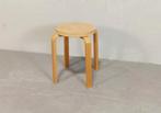 Vintage Alvar Aalto design kruk, Huis en Inrichting, Krukjes, Ophalen, Tweedehands, Tweedehands, Hout