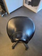 Kappersstoel en kapperskruk, Ophalen, Overige materialen