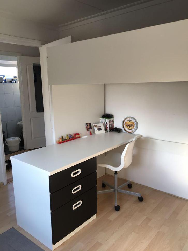 Ikea hoogslaper met kast, lades en bureau, Kinderen en Baby's, Kinderkamer | Stapelbedden en Hoogslapers, Gebruikt, Hoogslaper