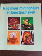 Nog meer minihondjes en beestjes haken, Ophalen of Verzenden, Zo goed als nieuw, Breien en Haken