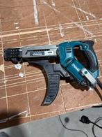 2x Makita 6842 Bandschroefmachine, Ophalen, Gebruikt, Variabele snelheid, Boor- en Schroefmachine