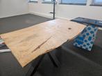 Unieke houten tafel met metalen onderstel, Ophalen of Verzenden