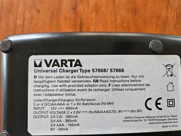 Varta Universele Batterijlader + 4 D Batterijen beschikbaar voor biedingen