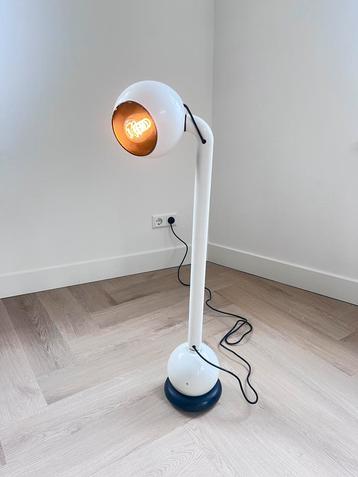 Martinelli Luce Barbell vloerlamp – Space Age – jaren 70 beschikbaar voor biedingen