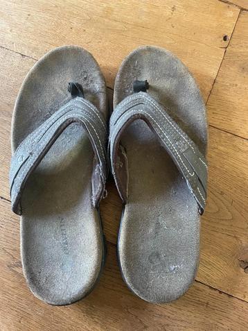 TRAVELIN' SLIPPERS HEREN MAAT 42 GEBRUIKT beschikbaar voor biedingen