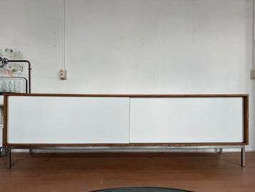 Martin Visser kw85 ‘t spectrum vintage dressoir jaren 60 beschikbaar voor biedingen