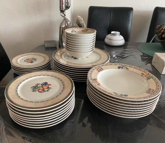 Cottage Garden Heinrich Winterling Bavaria Germany ., Huis en Inrichting, Keuken | Servies, Nieuw, Bord(en), Overige stijlen, Aardewerk