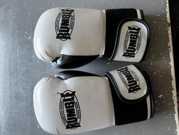 rumble junior bokshandschoenen  beschikbaar voor biedingen