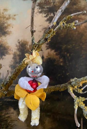 Gablonzer kerstbal beschikbaar voor biedingen