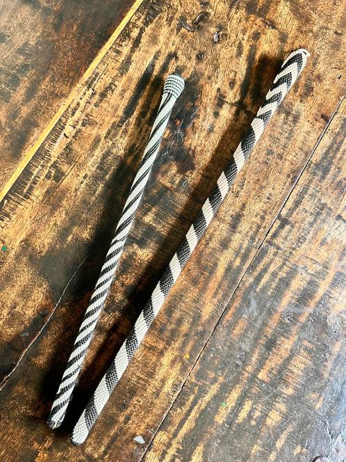2 Watutsi Scepter set  Rwanda 1930 Afrikaanse kunst, Antiek en Kunst, Kunst | Niet-Westerse kunst, Ophalen of Verzenden