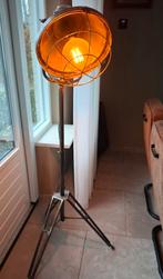 Staande schemerlamp, Huis en Inrichting, Lampen | Vloerlampen, Ophalen of Verzenden, Zo goed als nieuw, 150 tot 200 cm