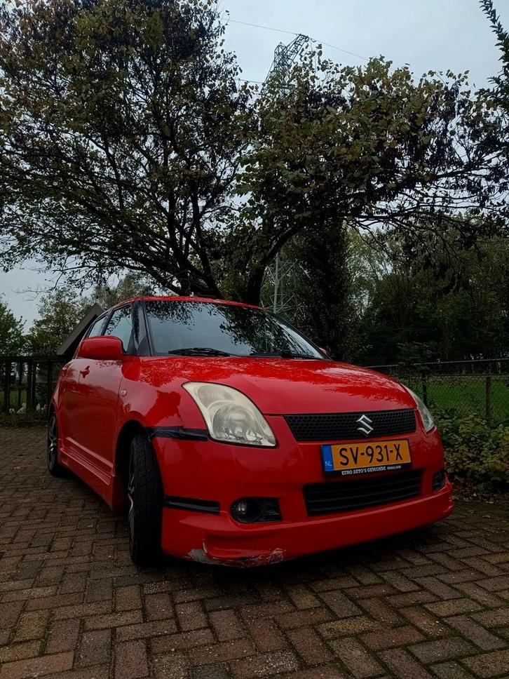 Suzuki Swift 2005 | MET SCHADE EN OPKNAPWERK | MOET ZSM WEG, Auto's, Suzuki, Particulier, Swift, Benzine, Hatchback, Handgeschakeld