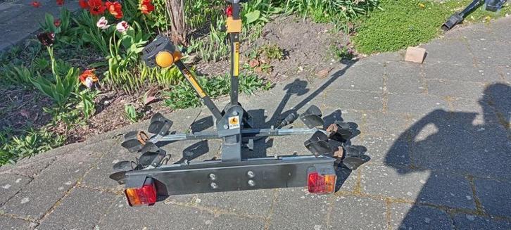 fietsdrager Hawk / Spinder kantelbaar voor 2 fietsen, Auto diversen, Fietsendragers, Gebruikt, Trekhaakdrager, 2 fietsen, Brede banden