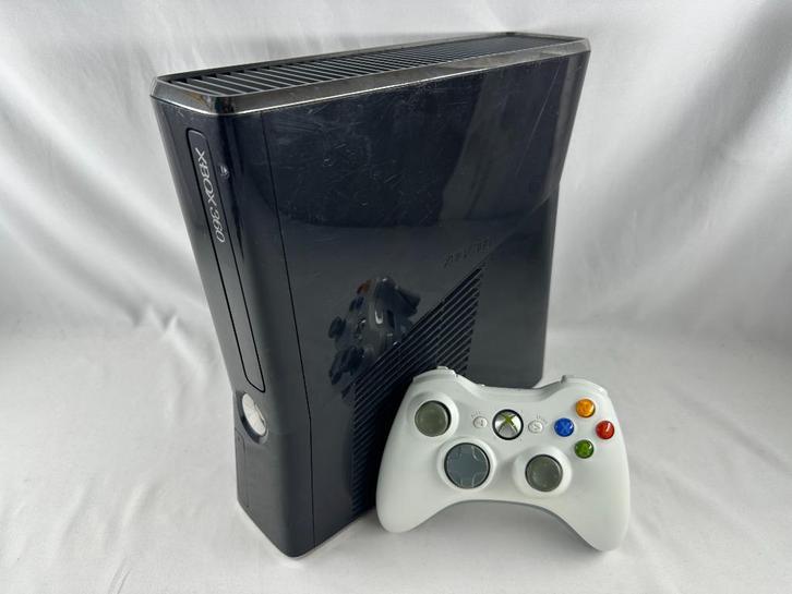 Xbox 360 S zwart + 250 GB HD, witte controller & kabels, Spelcomputers en Games, Spelcomputers | Xbox 360, Gebruikt, 250 GB, 360 S