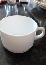 Wit melkglas kopje arcopal, Gebruikt, Ophalen of Verzenden, Glas, Effen