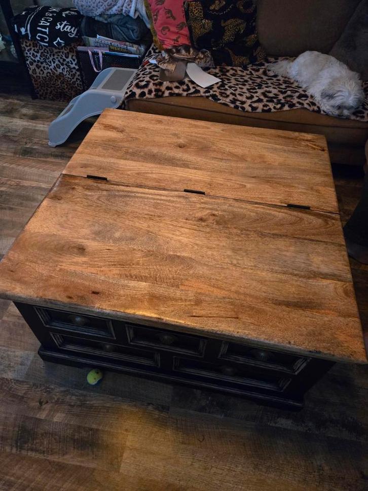 Mooie houten salontafel met opbergruimte, Huis en Inrichting, Tafels | Salontafels, Gebruikt, Minder dan 50 cm, 50 tot 100 cm