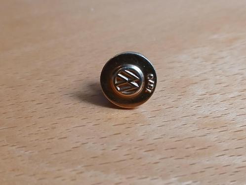 Vintage pin / speld van Volkswagen (VW), Verzamelen, Speldjes, Pins en Buttons, Zo goed als nieuw, Speldje of Pin, Merk, Ophalen