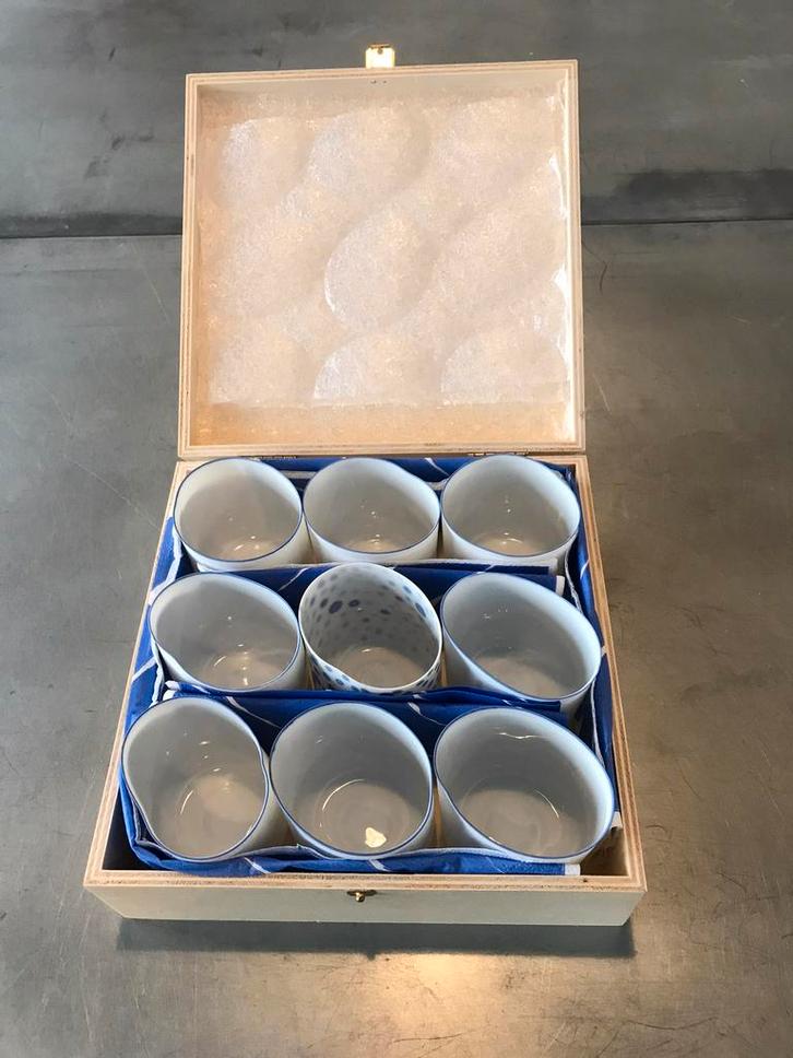 Pieter Stockmans, 9 porselein objecten, Antiek en Kunst, Kunst | Overige Kunst, Ophalen