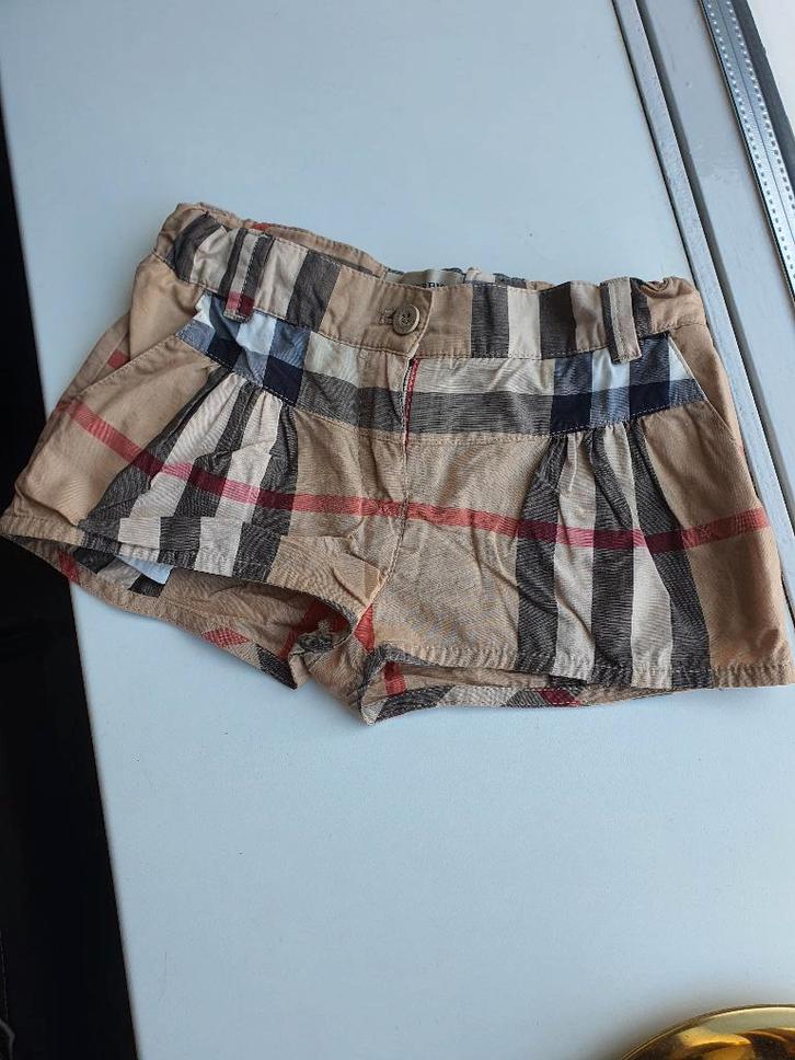 Burberry Kinder Shortje 2Y/92cm – Iconisch Ruitpatroon, Kinderen en Baby's, Kinderkleding | Maat 92, Zo goed als nieuw, Meisje