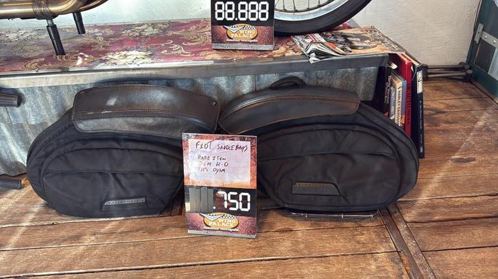 Oem Harley FXDXT tassen ,leather pros maar dan origineel H-D, Motoren, Onderdelen | Harley-Davidson, Gebruikt, Ophalen