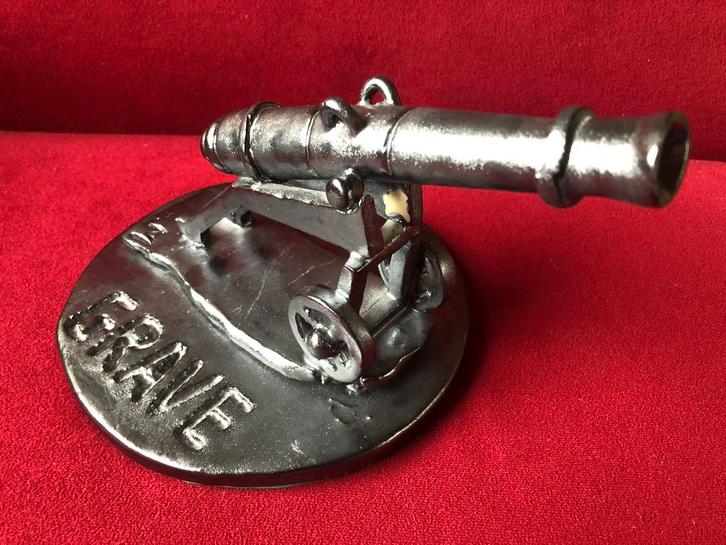 Kanon grave / souvenir / geschiedenis / vestingwerken, Verzamelen, Beelden en Beeldjes, Zo goed als nieuw, Ophalen of Verzenden