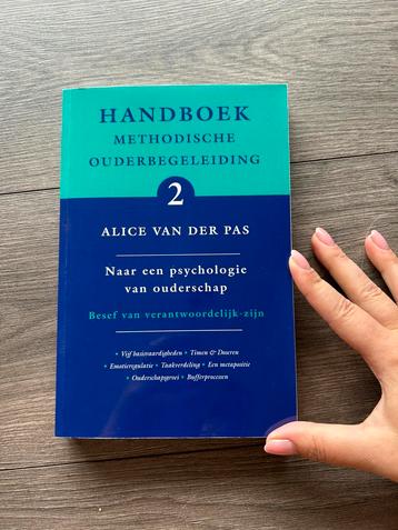 A. van der Pas - 2 naar een psychologie van ouderschap beschikbaar voor biedingen