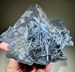 Stibniet (Antimonite) op grote glinsterende matrix. China, Verzamelen, Mineralen en Fossielen, Ophalen of Verzenden, Mineraal