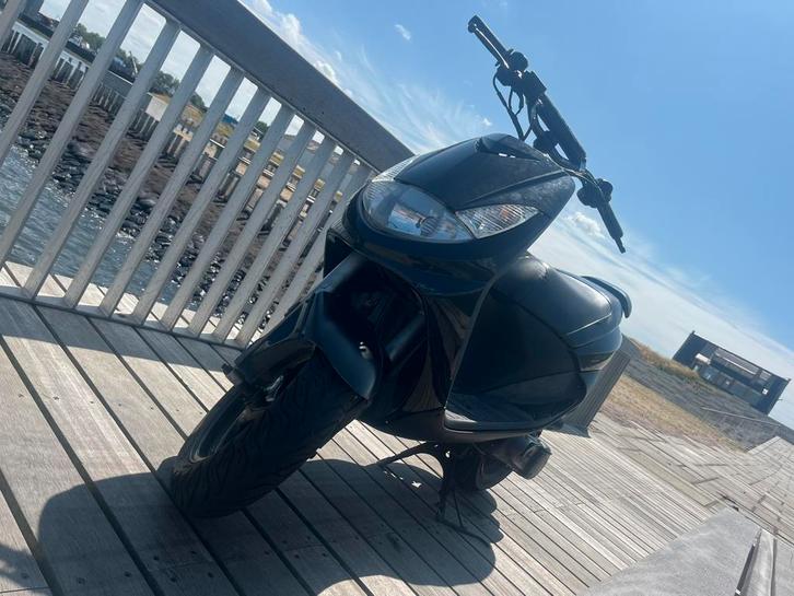 Peugeot vivacity 2t 70cc, Fietsen en Brommers, Scooters | Yamaha, Zo goed als nieuw, Overige modellen, Maximaal 45 km/u, Tweetakt