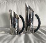 Karaf/pitcher Alessi Tua 2 stuks ZGAN, Ophalen of Verzenden, Zo goed als nieuw, Bord(en), Wedgwood