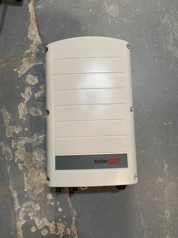 Diverse gebruikte omvormers Solar Edge-GoodWe-Enphase beschikbaar voor biedingen
