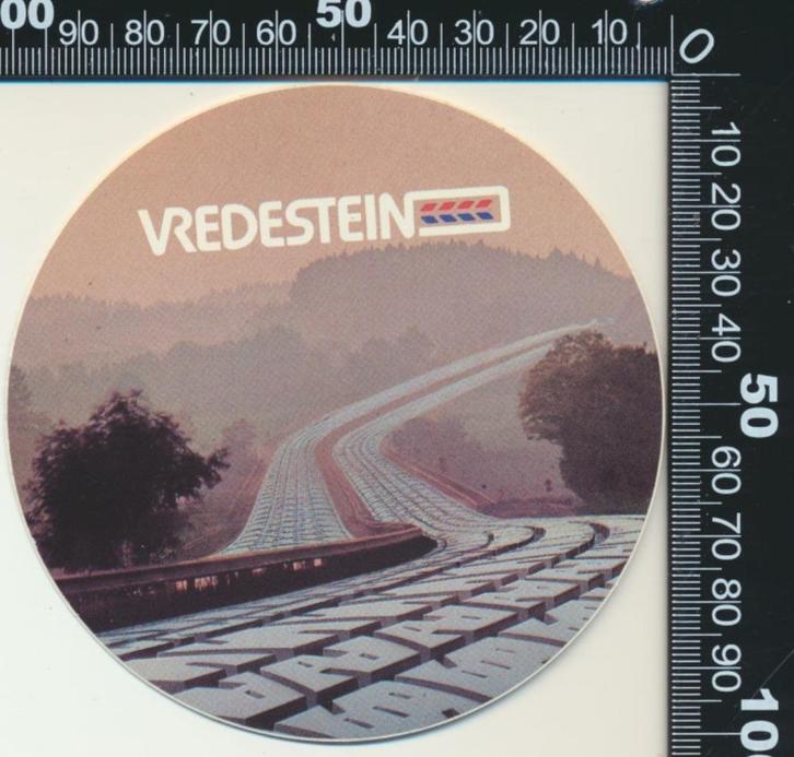 Sticker: Vredestein (5), Verzamelen, Stickers, Zo goed als nieuw, Auto of Motor, Ophalen of Verzenden