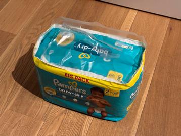 Pampers baby dry maat 2, nieuw in verpakking beschikbaar voor biedingen