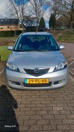 Mazda 2 1.4 16V 2004 Grijs, Auto's, Mazda, Voorwielaandrijving, 1025 kg, 15 km/l, 4 cilinders
