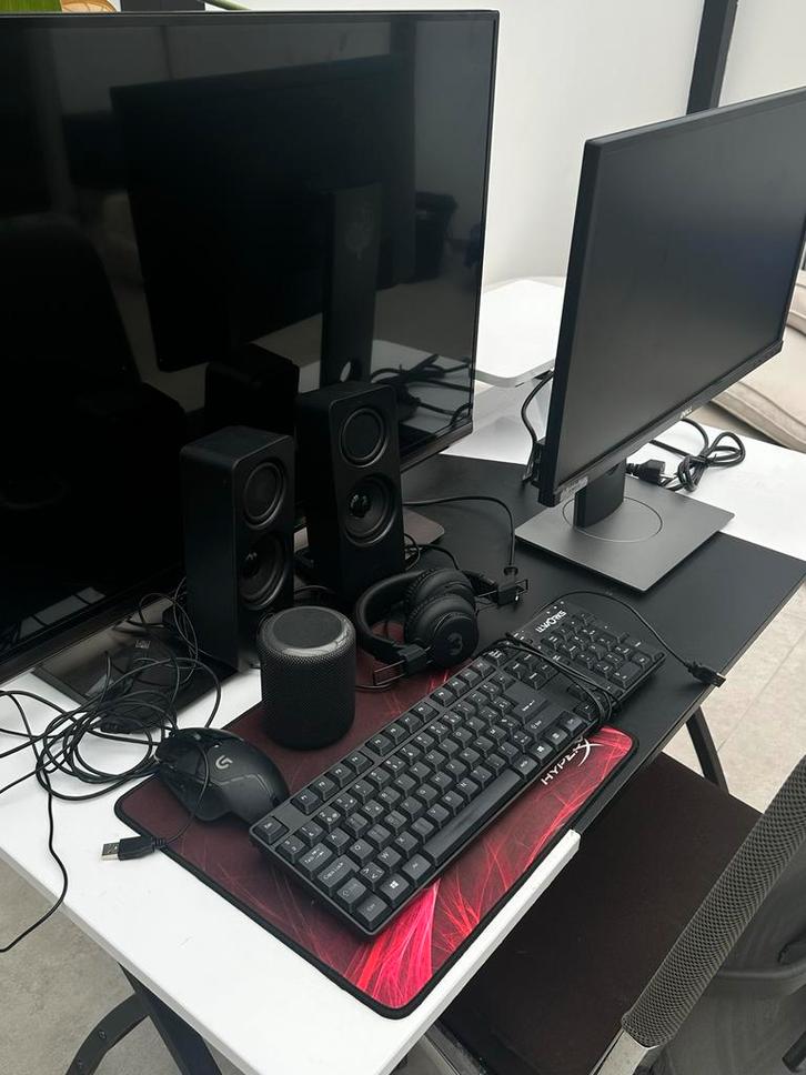 Gamebureau Setup, Computers en Software, Desktop Pc's, Gebruikt, Onbekend, SSD, 8 GB, Met monitor, Gaming, Ophalen