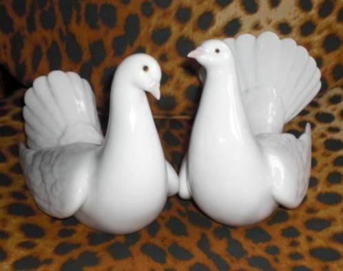 LLADRO * TWEE TORTELDUIVEN * Mooi Stel *, Verzamelen, Beelden en Beeldjes, Zo goed als nieuw, Dier, Verzenden