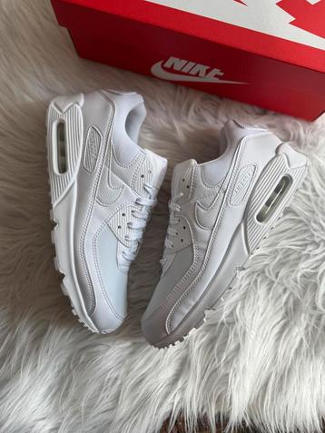 Nike Air Max 90 wit white EU 44.5 WMNS Nieuw in Doos airmax beschikbaar voor biedingen