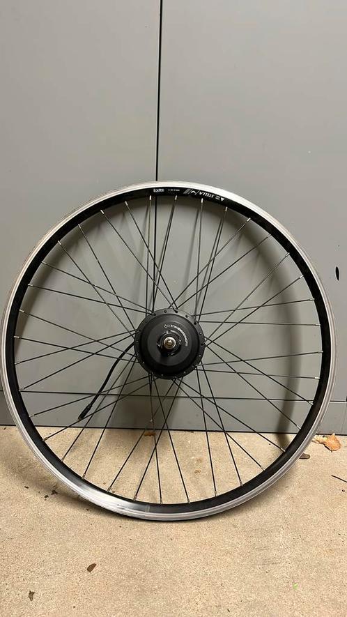 Stella voorwielmotor met defect 9 pins, Fietsen en Brommers, Fietsonderdelen, Gebruikt, Algemeen, Wiel, Ophalen of Verzenden
