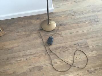 Verstelbare Staande Lamp met Dimmer beschikbaar voor biedingen