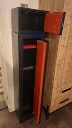 Wapenkluis voor 5 geweren + munitiekluis - Nieuwstaat, Ophalen, Zo goed als nieuw