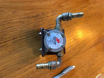 Koelwaterpomp johnson  beschikbaar voor biedingen