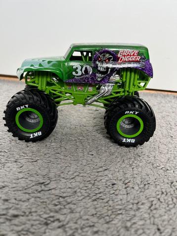 Monster truck metaal beschikbaar voor biedingen